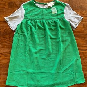 Chic Green and Gray Top